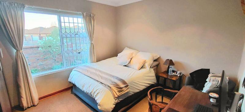 3 Bedroom Property for Sale in Pentagon Park Free State